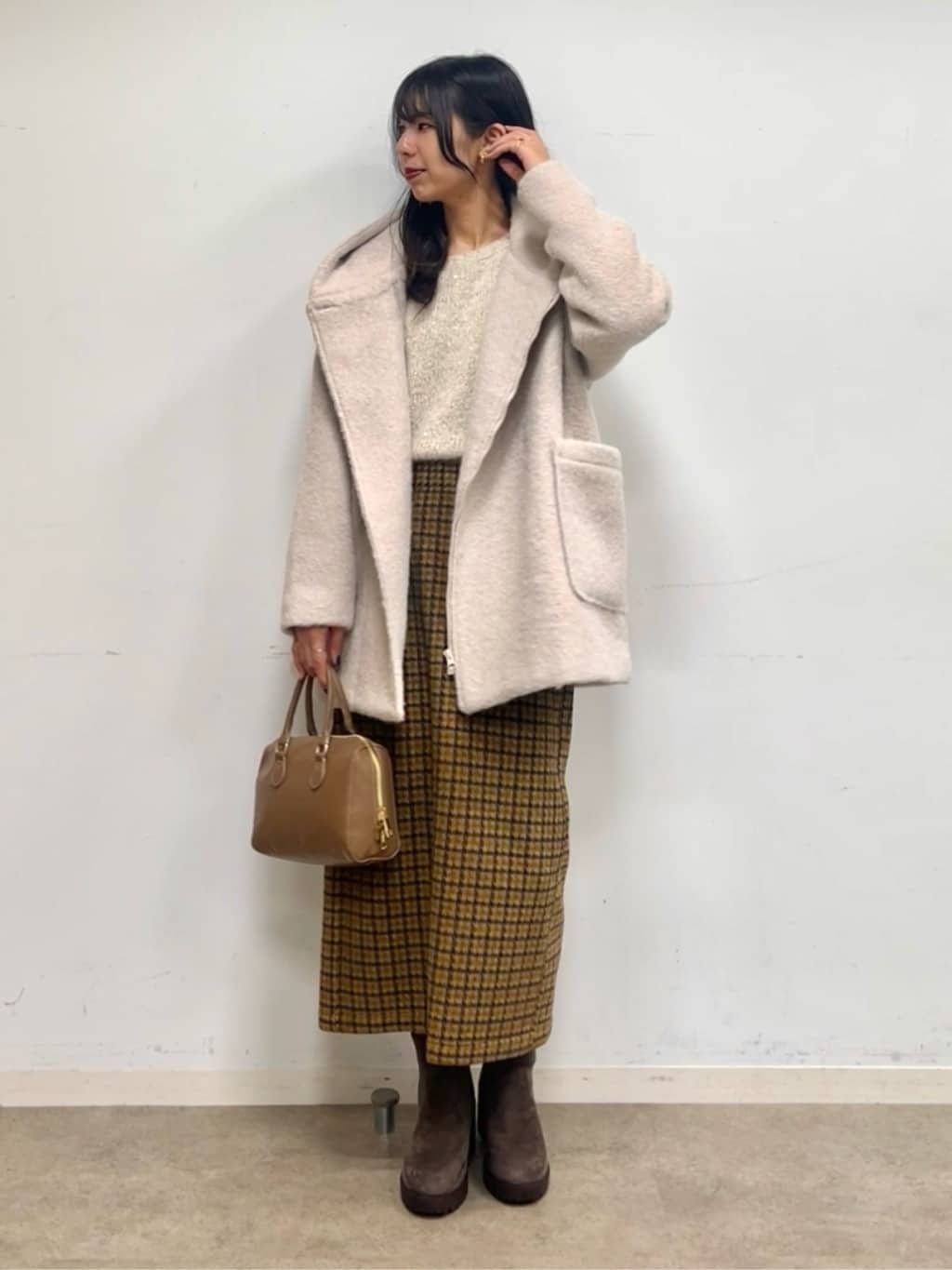 cotaniさんの「SHOO･LA･RUE｜【洗濯機可/S-LL】上品にキラリと華やぐ スパンコールニット」を使ったコーディネート