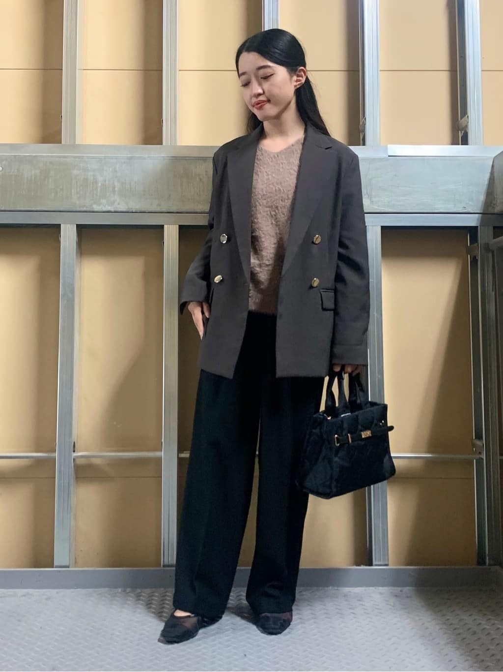 sahoさんの「THE SHOP TK｜【今羽織るなら】ダブルブレストジャケット【セットアップ可/洗える】」を使ったコーディネート