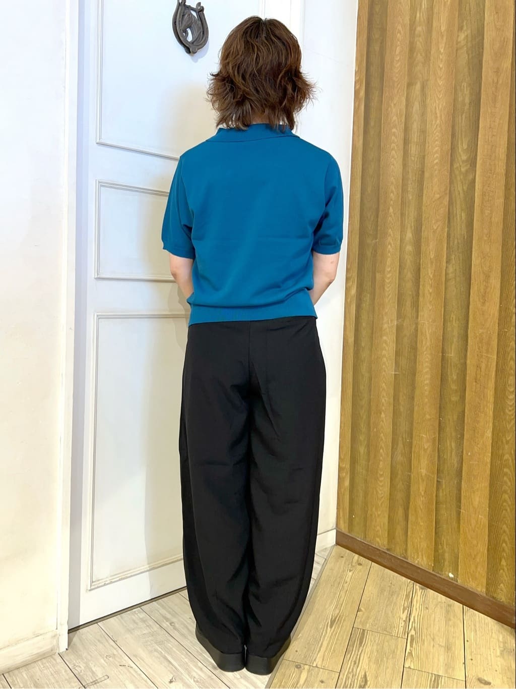 yuriyuriさんの「SHOO･LA･RUE｜【S-LL/洗える】大人の抜け感 スキッパーニット」を使ったコーディネート