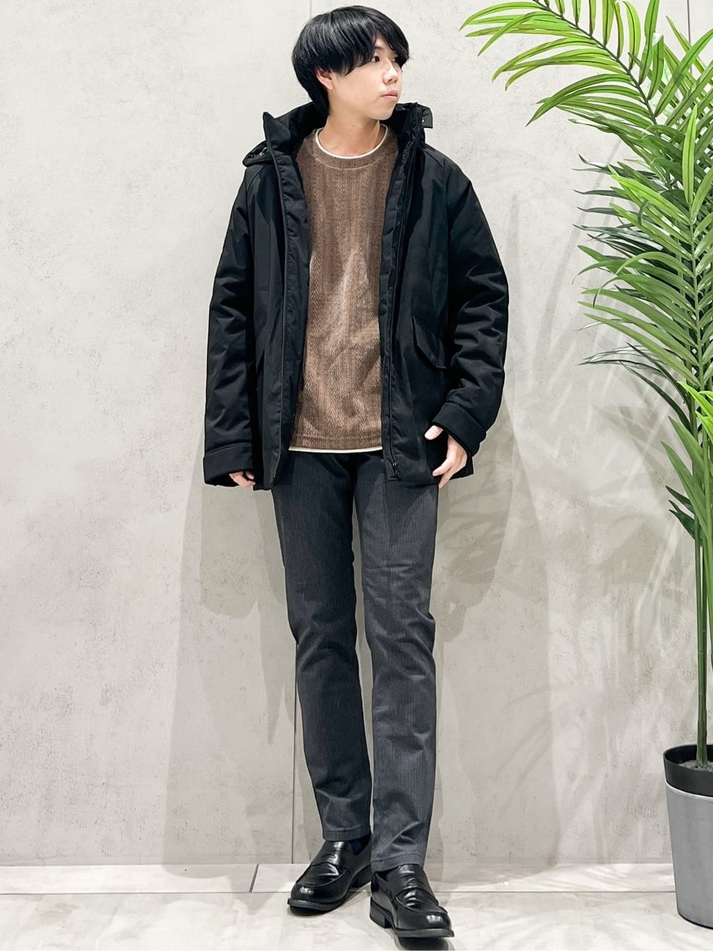 SHI-MAさんの「THE SHOP TK｜【軽くて、暖かい】SORONA／ソロナ 中綿ブルゾン 防風/軽量/洗濯機OK/フード脱着可」を使ったコーディネート
