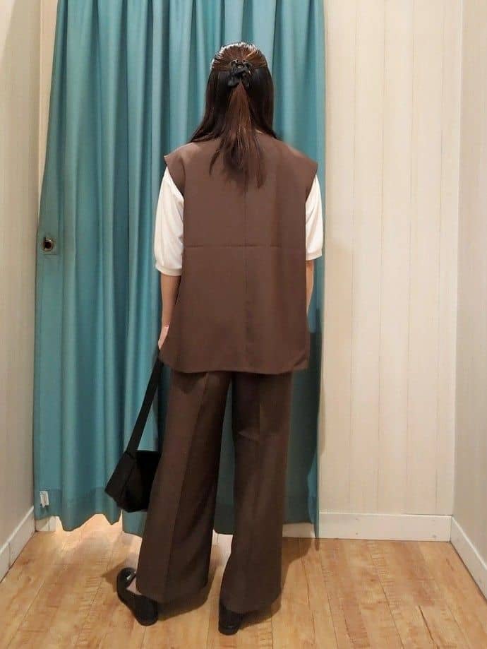 kawa.さんの「SHOO･LA･RUE｜【S-LL/セットアップ可/洗濯後しわになりにくい】ダブルベスト」を使ったコーディネート