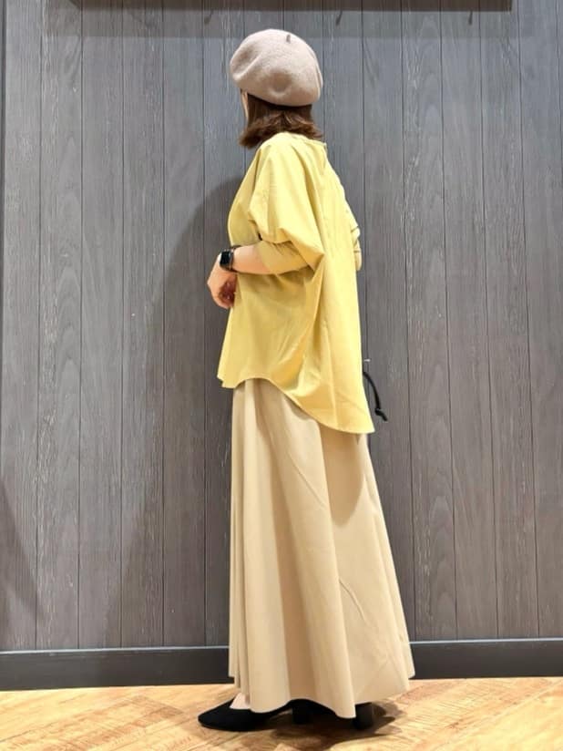 meiさんの「SHOO･LA･RUE｜【高レビュー/洗濯後しわになりにくい】1枚でサマ見え 8分袖ドルマンブラウス」を使ったコーディネート