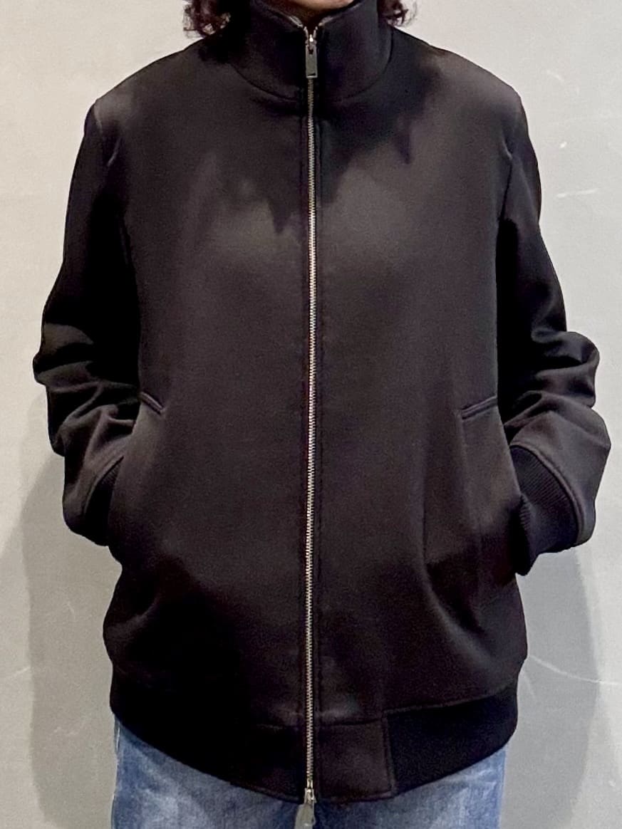 のぐみさんの「TAKEO KIKUCHI｜【JUST ONE LAYER】ダウンファブリック ジップアップ リブ ブルゾン」を使ったコーディネート