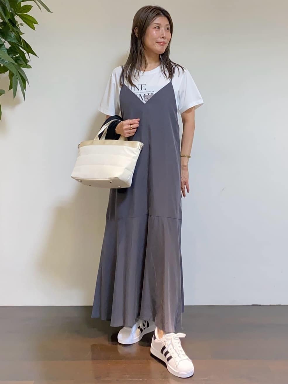 tomoさんの「UNTITLED｜【ロゴT/プリントT】グラフィックTシャツ」を使ったコーディネート
