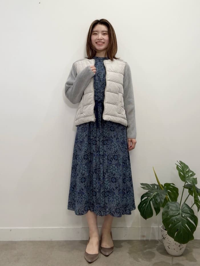 Suma Una本部スタッフさんの「SunaUna｜◆【co creation and yours／SS～L】レースプリーツワンピース」を使ったコーディネート