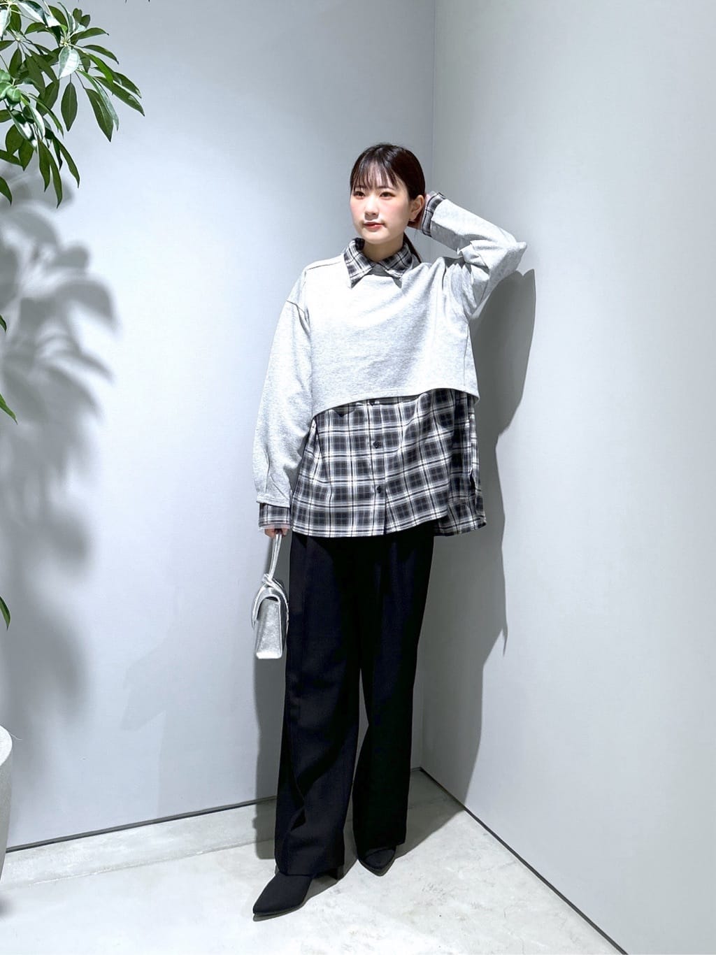 Renoさんの「INDIVI｜レイヤードダンボールスウェット」を使ったコーディネート