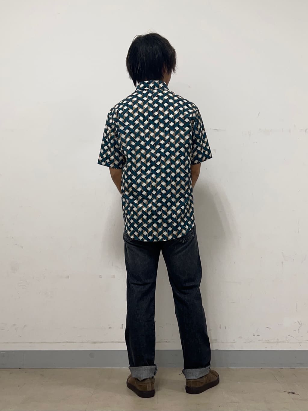 Hiroさんの「TAKEO KIKUCHI｜【COOL CITY WEAR】籠目アート柄 サッカーシャツ /通気性」を使ったコーディネート