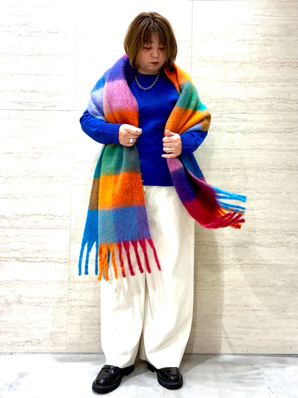 emiさんの「OPAQUE.CLIP｜イージーワイドパンツ【洗濯機OK】」を使ったコーディネート