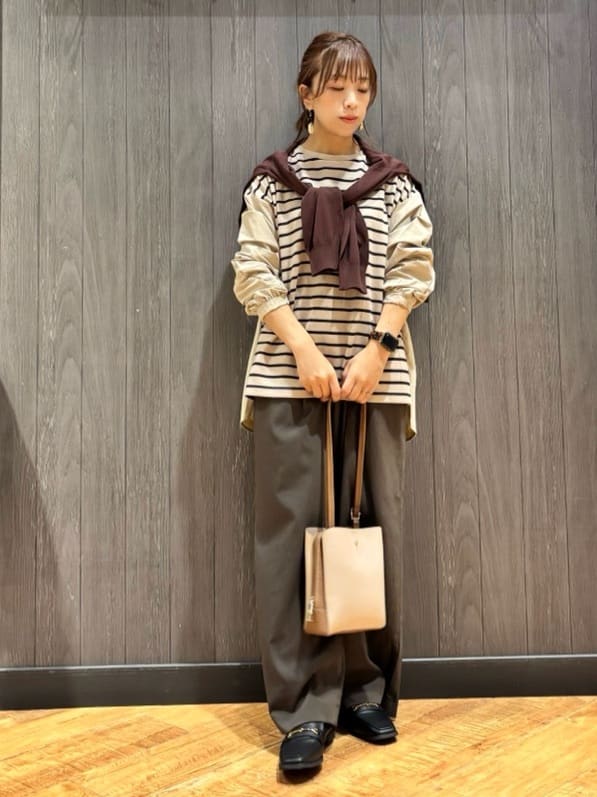meiさんの「SHOO･LA･RUE｜【洗える/S-LL】上品なラメ使い クルーネック ニットカーディガン」を使ったコーディネート