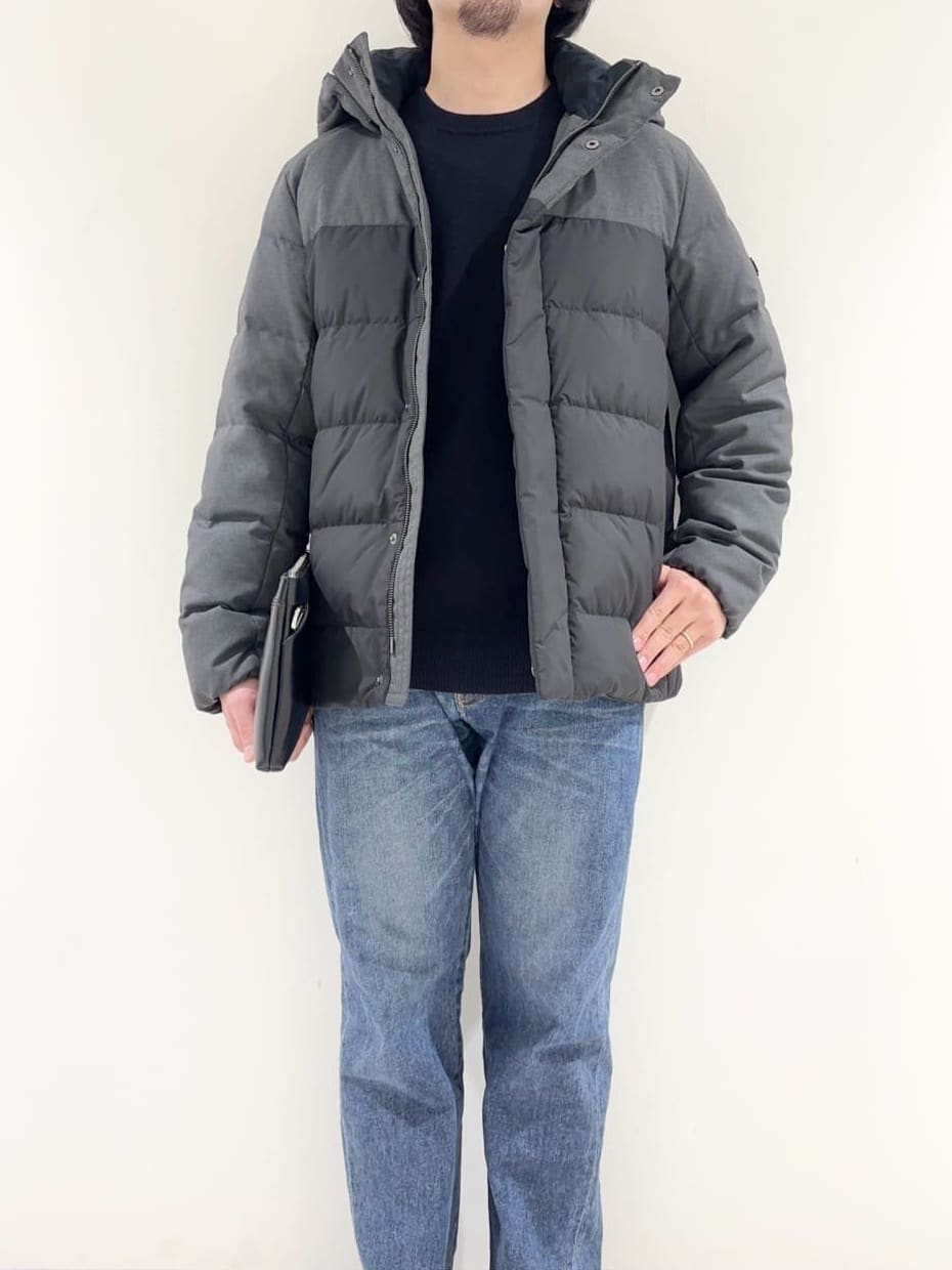 及川さんの「TAKEO KIKUCHI｜カラーコンビ ダウンブルゾン」を使ったコーディネート