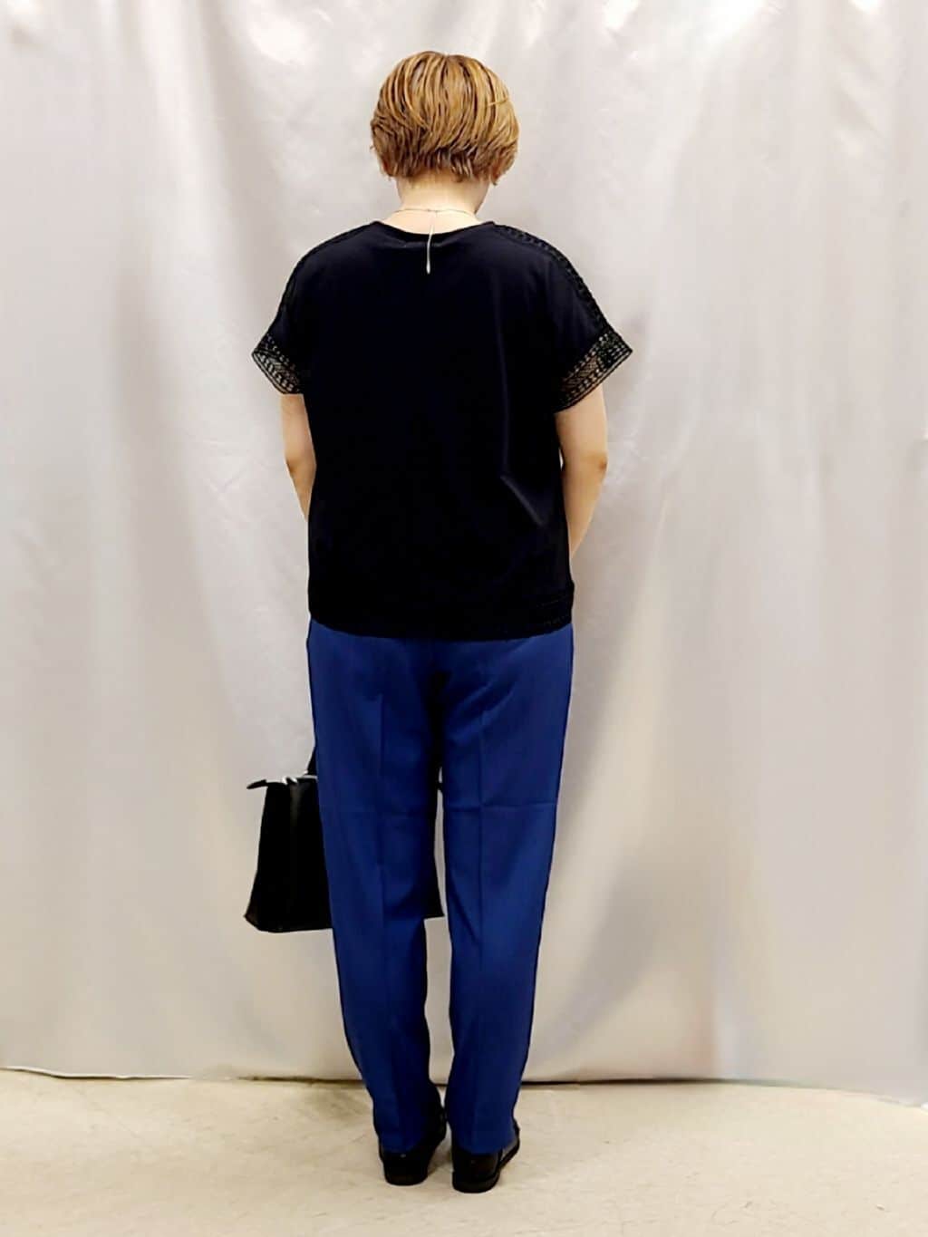 Chiiさんの「SHOO･LA･RUE｜【S-LL/ひんやり】インせず決まる 楽してきれいなレース付きトップス」を使ったコーディネート