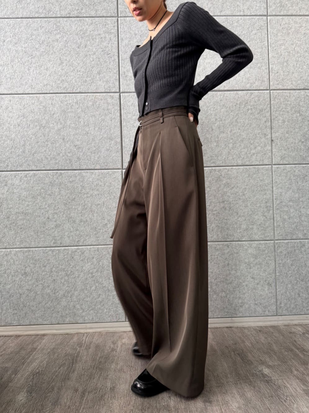 designer yukaさんの「CODE A｜short cardigan」を使ったコーディネート