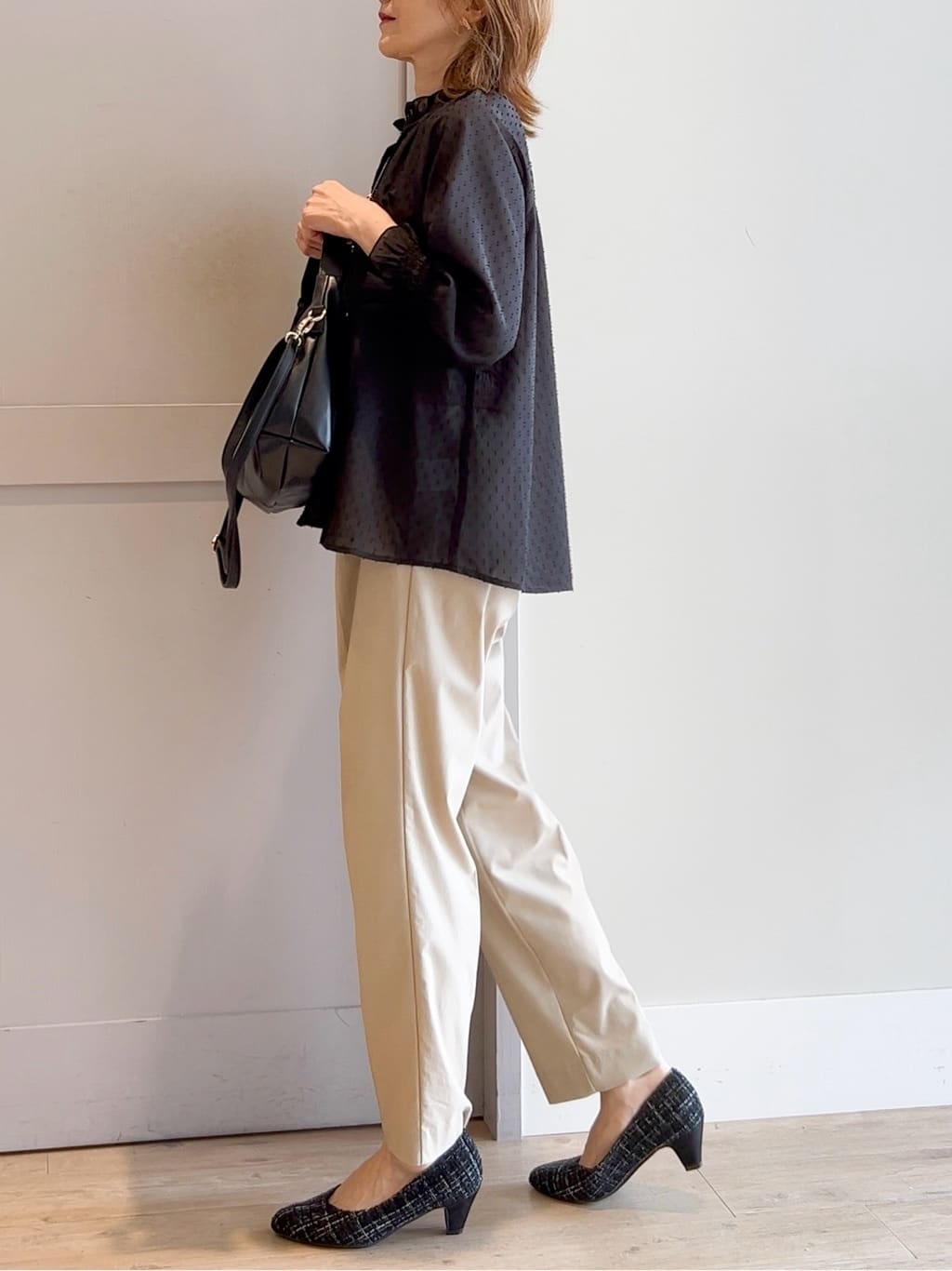 yamakoさんの「grove｜キレイも動きやすさも　美脚見えハイパーストレッチパンツ」を使ったコーディネート