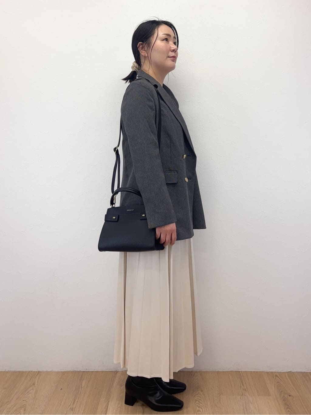 Takeさんの「OPAQUE.CLIP｜ロングロゴTシャツ【洗濯機OK】」を使ったコーディネート