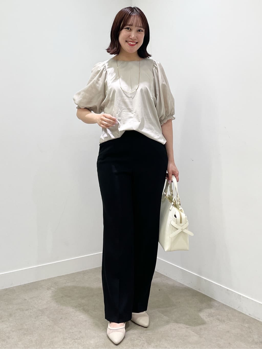 yukariさんの「Reflect｜【マシンウォッシュ可】リネンライクフレアパンツ」を使ったコーディネート
