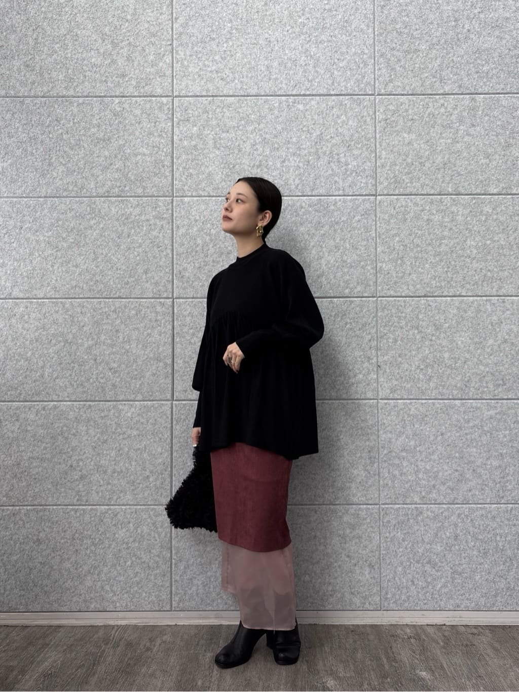 ayanoさんの「INDIVI｜【再入荷】ペプラムハイネックニット」を使ったコーディネート
