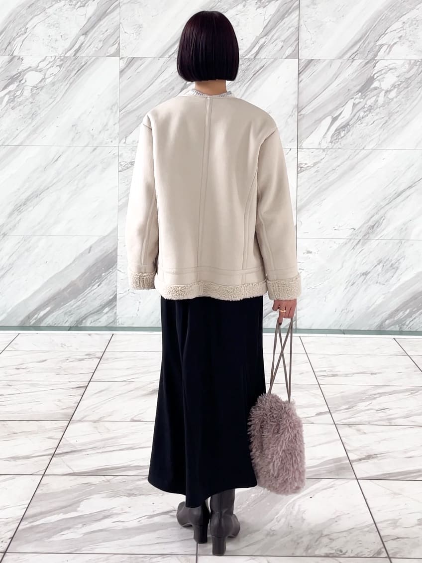 NATSUMIさんの「grove｜フェイクムートンボアジャケット」を使ったコーディネート