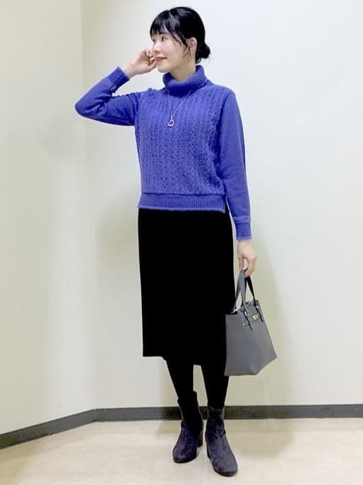  beni_gingerさんの「Reflect｜【ほんのりラメ感◎】ふわふわフェザーヤーンハイネックニット」を使ったコーディネート