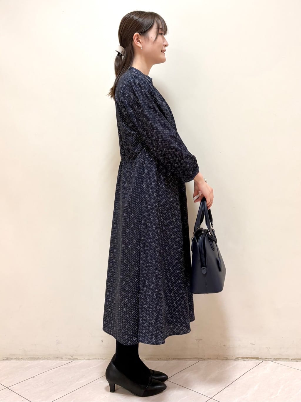 mikiさんの「Reflect｜【きちんと見え／通勤／セレモニーにおすすめ◎】ドット&times;ダイヤ柄ワンピース」を使ったコーディネート