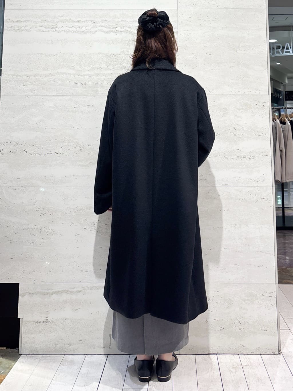 かほさんの「OPAQUE.CLIP｜《BAILA掲載》3層仕様バイカラー合皮ミドルトートバッグ【軽量／2WAY】」を使ったコーディネート