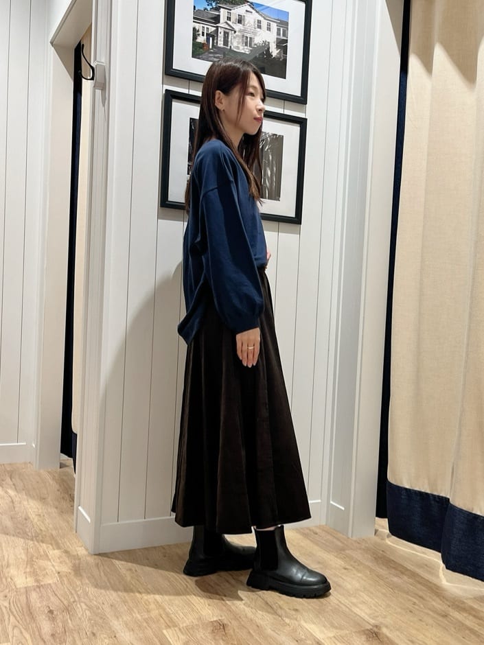 mihoさんの「Dessin｜【360度可愛い・洗える】バックヘンリーカットソー」を使ったコーディネート