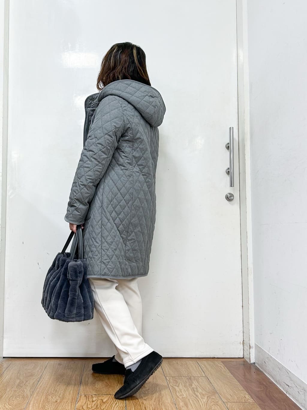 haruさんの「SHOO･LA･RUE｜【撥水/フード取り外し可】自然にくびれる あったかダイヤ柄キルトコート【CIRCRIC】」を使ったコーディネート