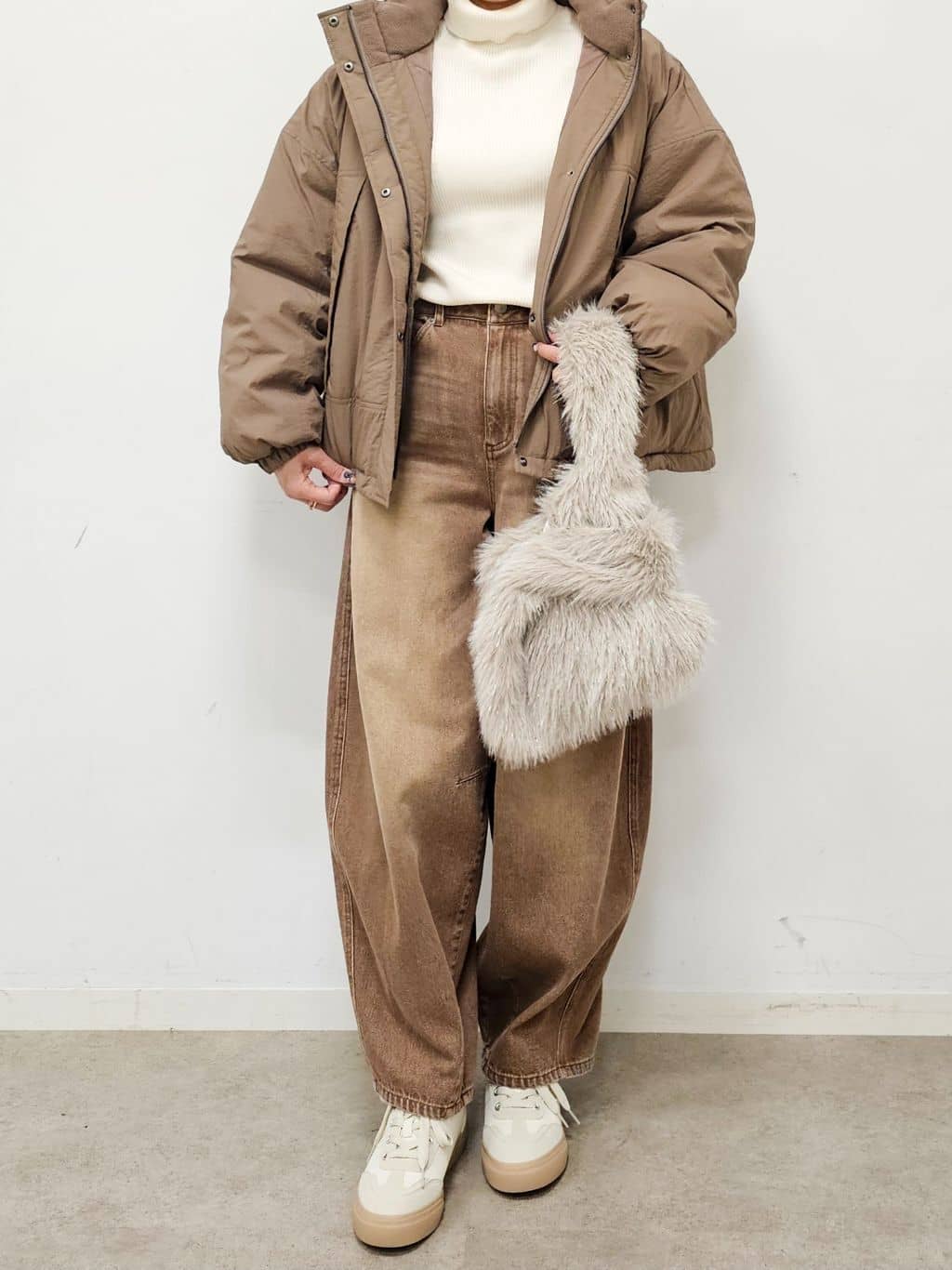 ゆゆさんの「SHOO･LA･RUE｜【撥水/あったか】たっぷり着られる 中綿モンスターショートコート」を使ったコーディネート