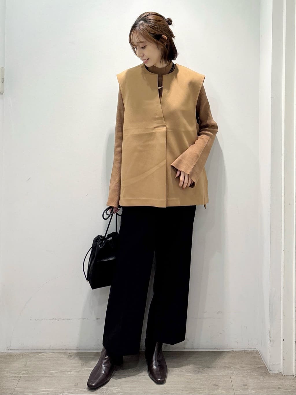ぶまりんさんの「OPAQUE.CLIP｜ロゴ入りリブニットワッチ」を使ったコーディネート