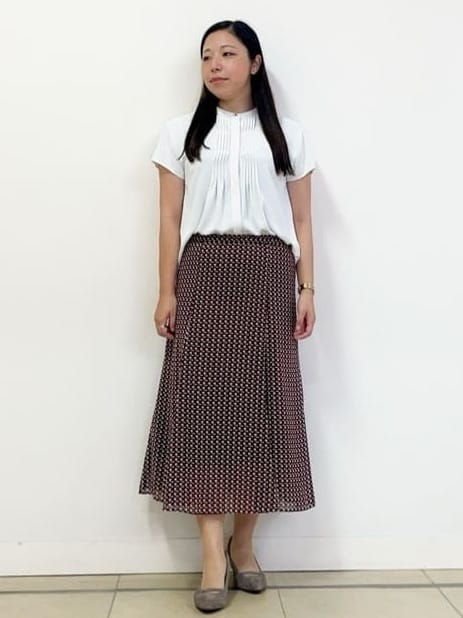 chisaさんの「Reflect｜【インナーに◎／すっきり見え！長め丈】タックデティールブラウス」を使ったコーディネート