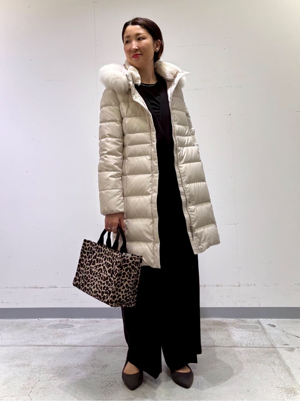 yuriさんの「INDIVI｜ストレッチシアーロングTシャツ」を使ったコーディネート