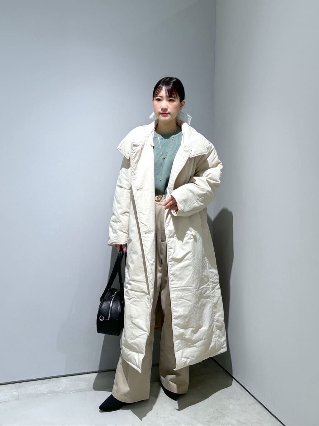 Renoさんの「INDIVI｜チノシャンプレータックパンツ」を使ったコーディネート