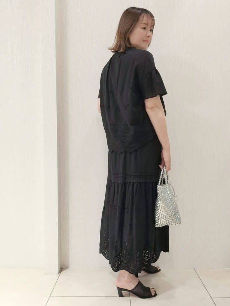 naokoさんの「UNTITLED｜メタリックメッシュトート」を使ったコーディネート