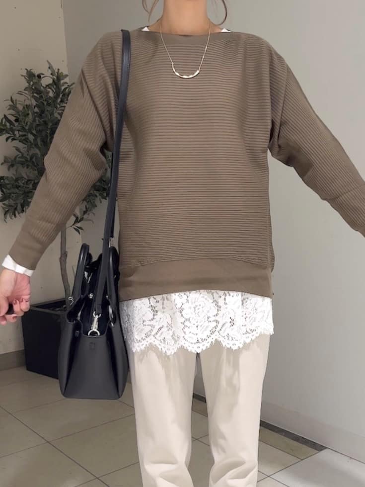 shioriさんの「INDIVI｜【洗える／体型カバー】美シルエットニット」を使ったコーディネート