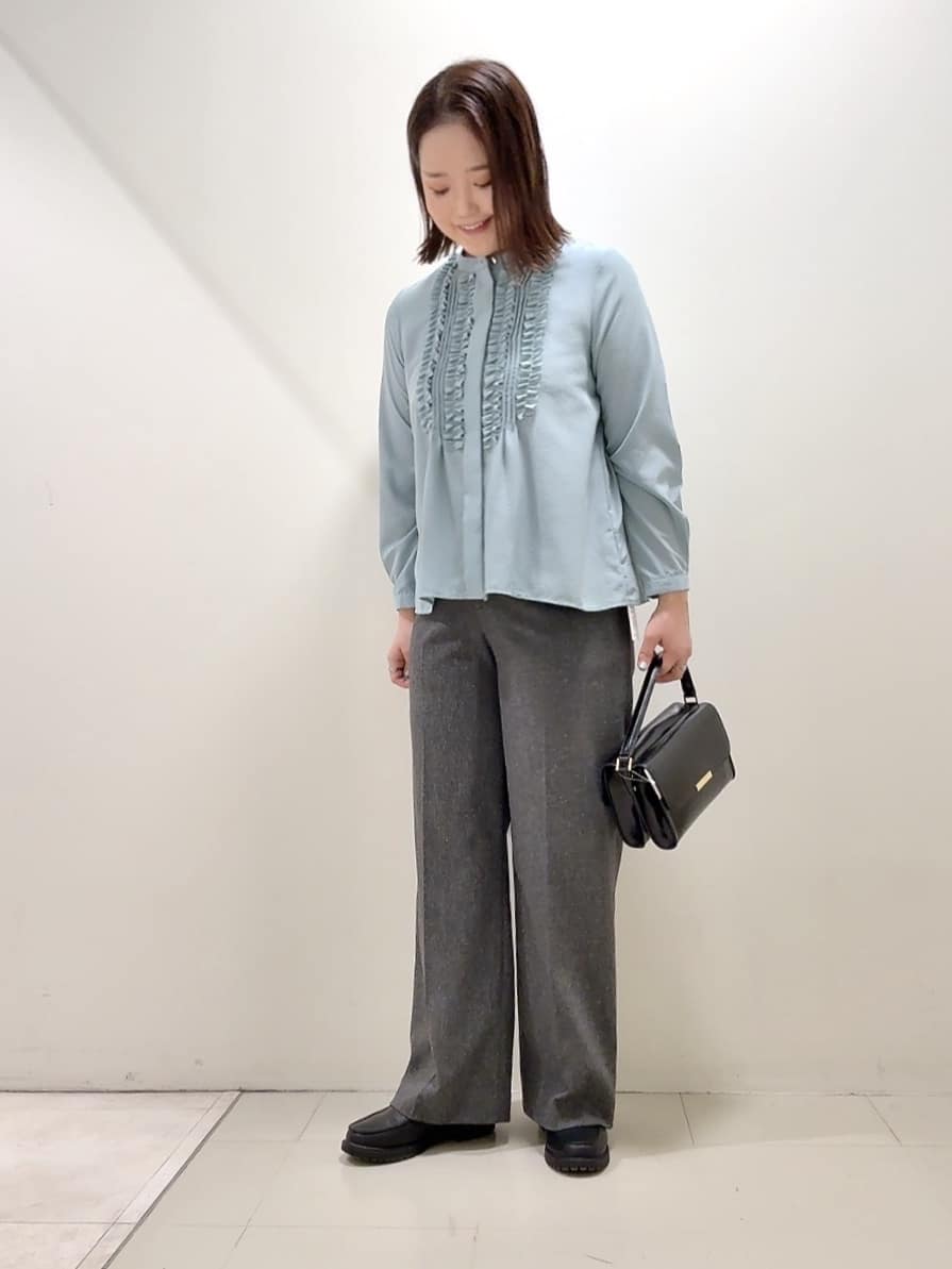 YUIさんの「UNTITLED｜【はっ水機能/フード取り外し可】ミディダウンコート」を使ったコーディネート