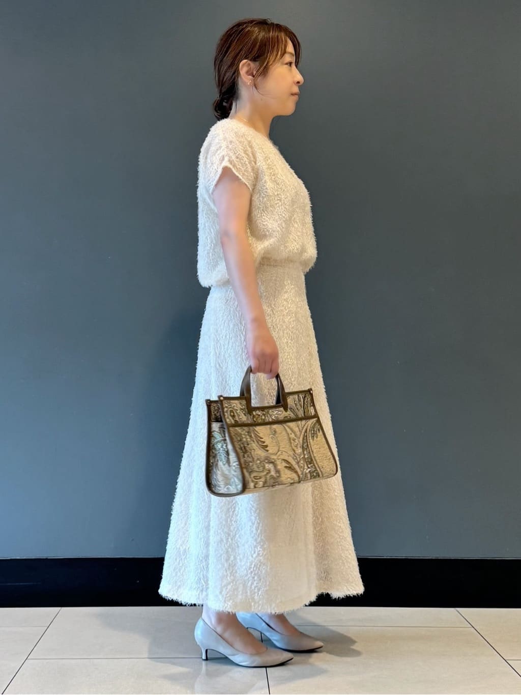 yukiさんの「UNTITLED｜【セットアップ可/洗える】フェザーフレンチスリーブブラウス」を使ったコーディネート