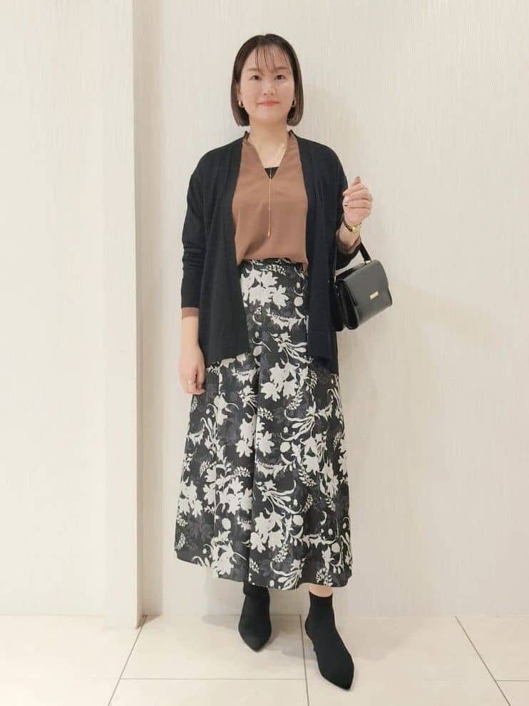 naokoさんの「UNTITLED｜【アンサンブル可/洗える/ボタンなし】シルクウールカシミヤ 着流しカーディガン」を使ったコーディネート