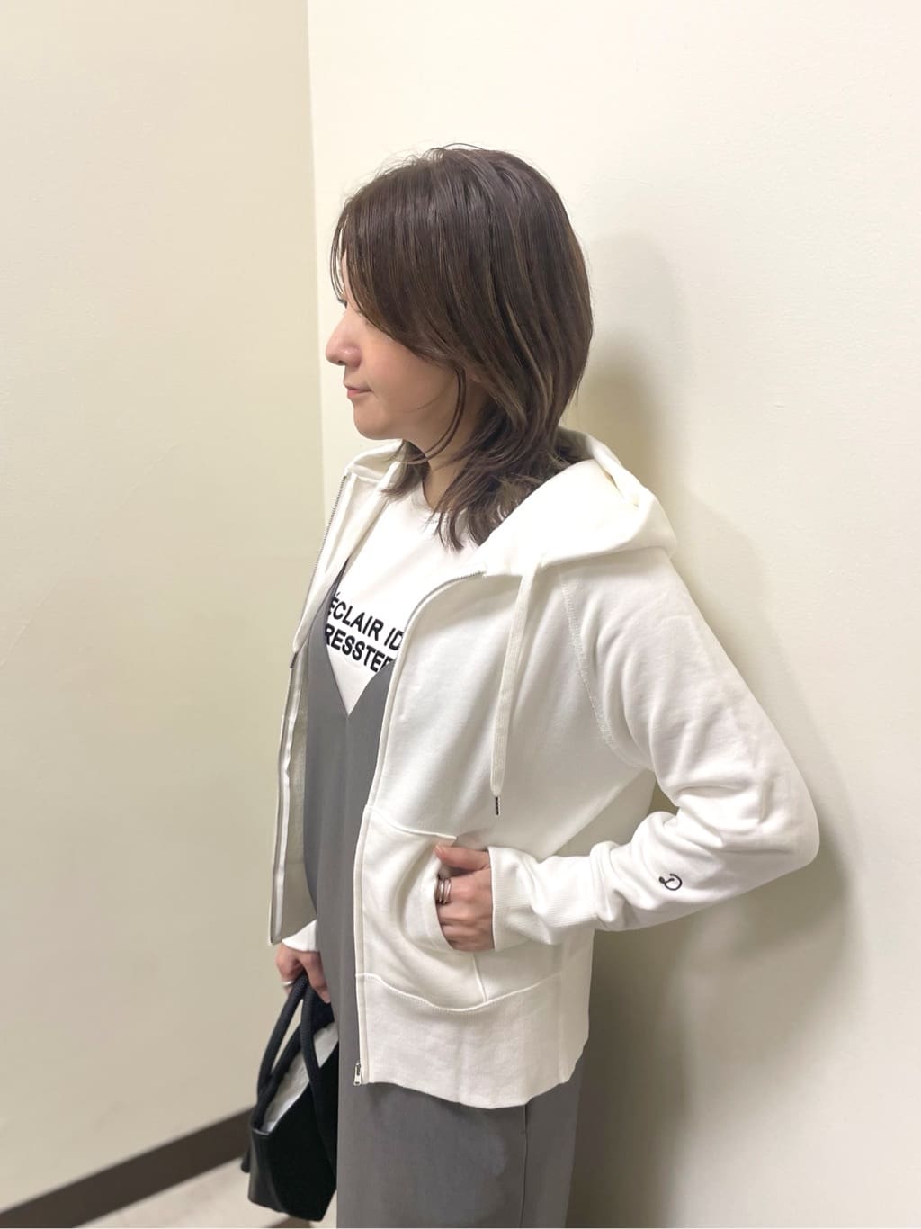makiさんの「DRESSTERIOR｜◆【美人百花/モデル美香着用】コンフォートアイラインキャミワンピース」を使ったコーディネート