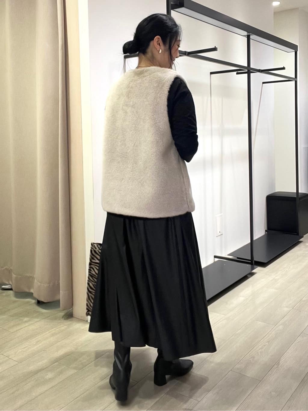 TOMOMIさんの「INDIVI｜ミンク調フェイクファージレ」を使ったコーディネート