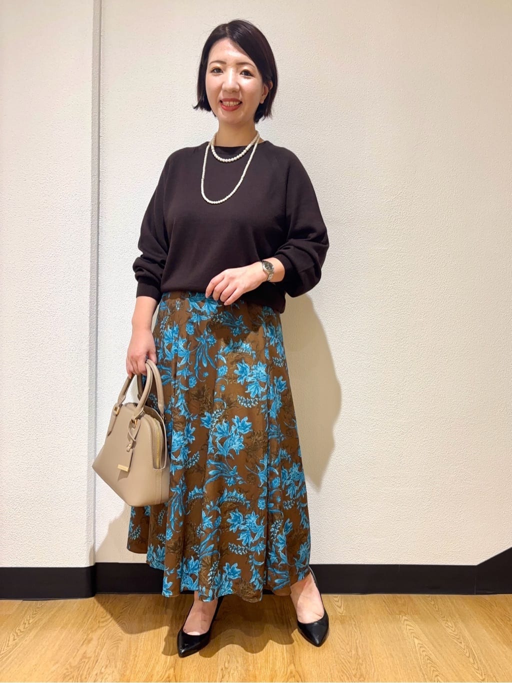 MIKIKOさんの「UNTITLED｜【セットアップ可/ウエストゴム】オーナメントフラワー スカート」を使ったコーディネート