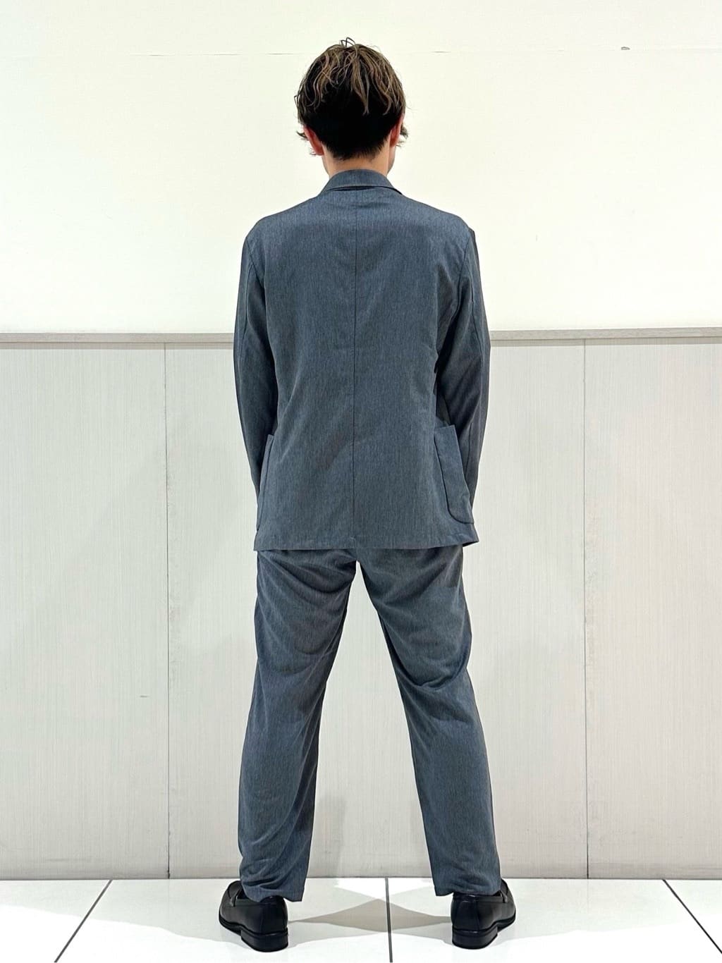tomoyaさんの「THE SHOP TK｜スムースファイバーリラックスジャケット 【セットアップ可／UVカット／イージーケア／洗濯機OK】」を使ったコーディネート