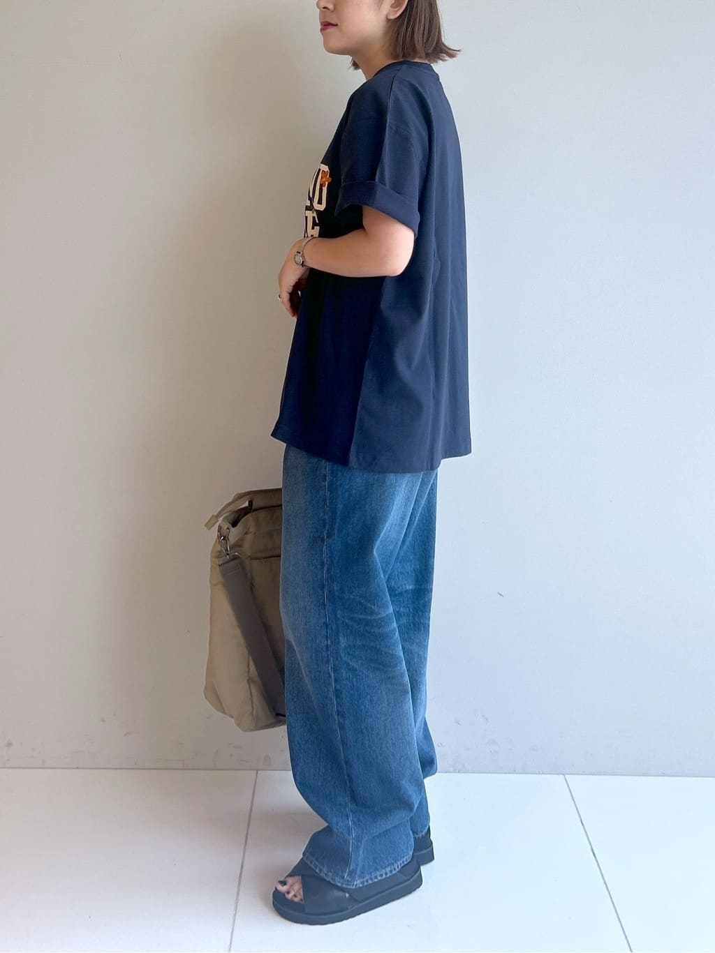 Hirokaさんの「Dessin｜ロゴ刺繍Tシャツ」を使ったコーディネート
