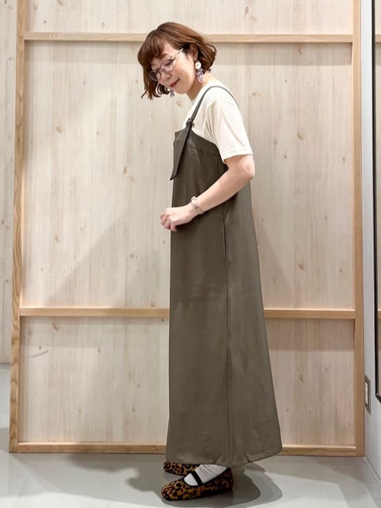 nakoさんの「THE SHOP TK｜シアーベロアカットソー【洗える】」を使ったコーディネート