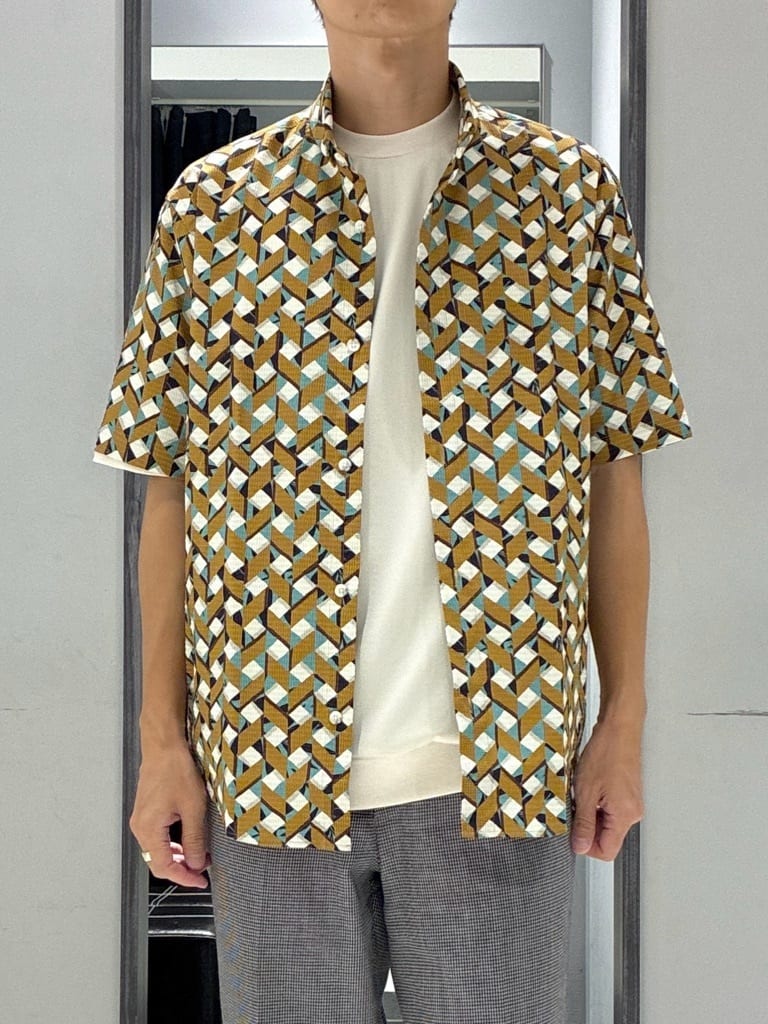 わいずみさんの「TAKEO KIKUCHI｜【COOL CITY WEAR】籠目アート柄 サッカーシャツ /通気性」を使ったコーディネート