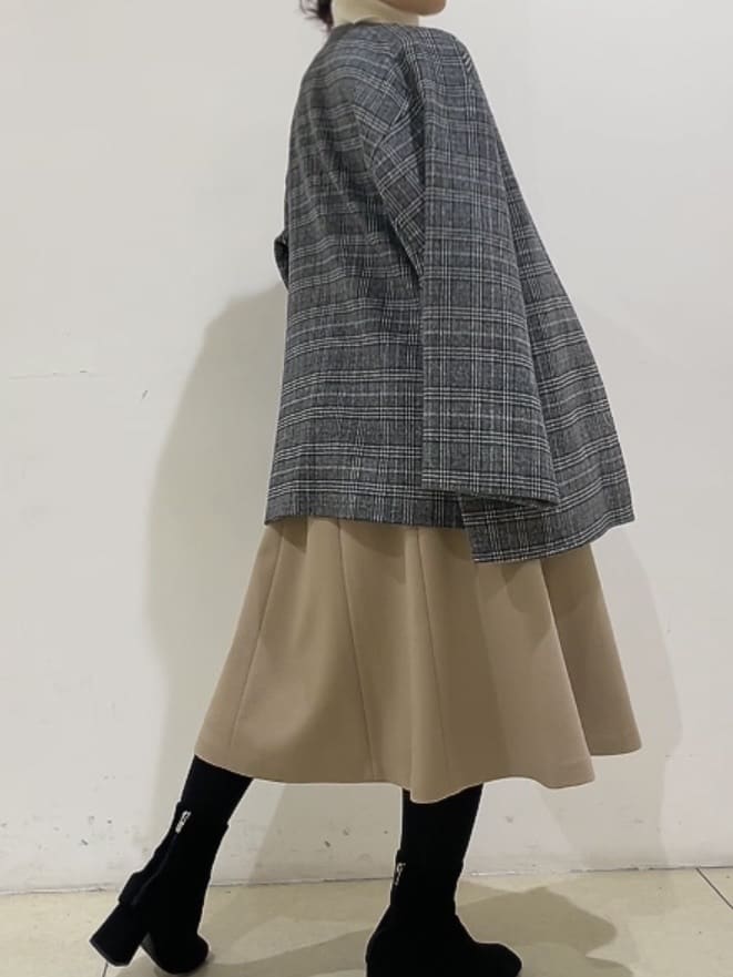 watanabeさんの「UNTITLED｜【ミディ丈/軽やか】セミラグランリバー コート」を使ったコーディネート