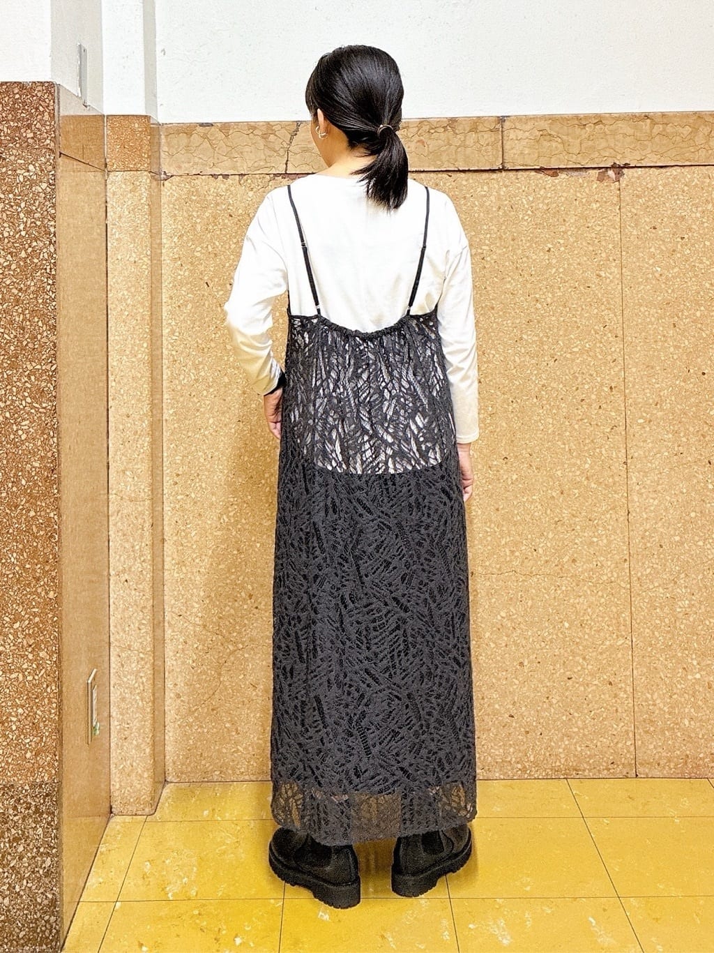 hattoriさんの「INDIVI｜【UVケア】プリントフォトロングTシャツ」を使ったコーディネート