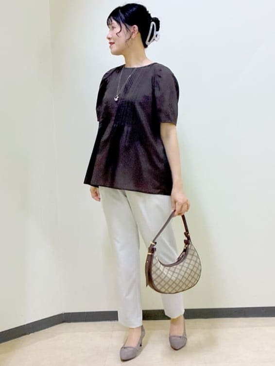  beni_gingerさんの「Reflect｜【すっきり見え！長め丈】ピンタックデザインチュニックブラウス」を使ったコーディネート