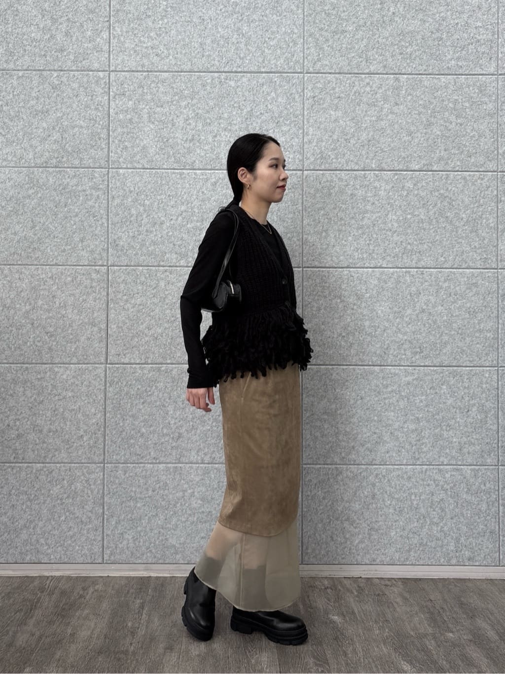 ひなさんの「INDIVI｜シグネチャーシアーロンT」を使ったコーディネート