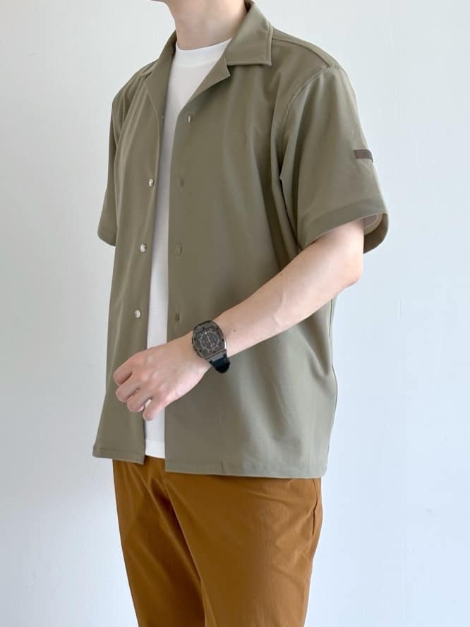 イッシーさんの「TAKEO KIKUCHI｜【COOL CITY WEAR】エアートール オープンカラーシャツ /接触冷感・通気性」を使ったコーディネート