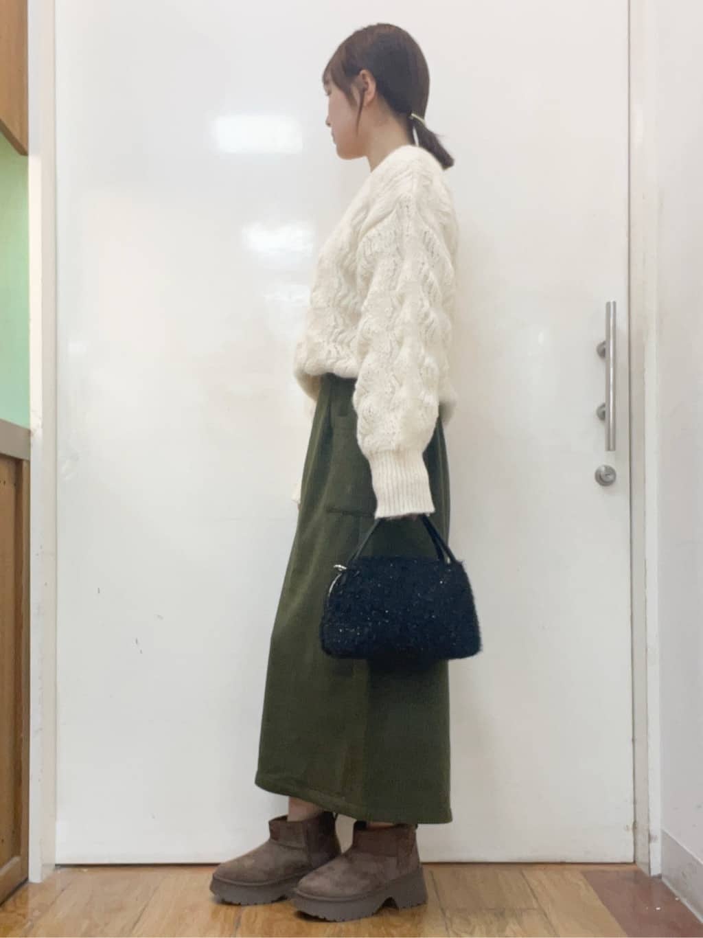 sakiさんの「SHOO･LA･RUE｜【S-LL】ふんわり大人の 透かし編みニット」を使ったコーディネート