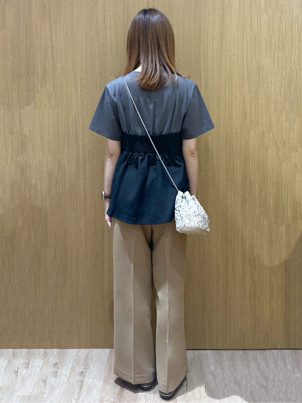 yukaさんの「OPAQUE.CLIP｜タックビスチェドッキングカットソー【洗濯機洗い可】」を使ったコーディネート